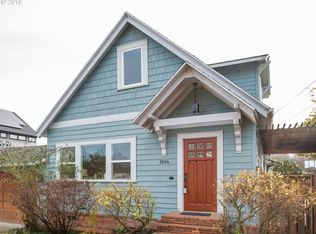 1904 SE Bidwell St, Portland, OR 97202