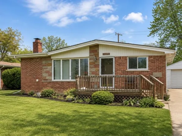 33251 Parkwood St, Westland, MI 48186