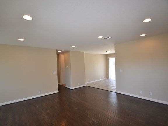 3rd image of 1166 W 1st St