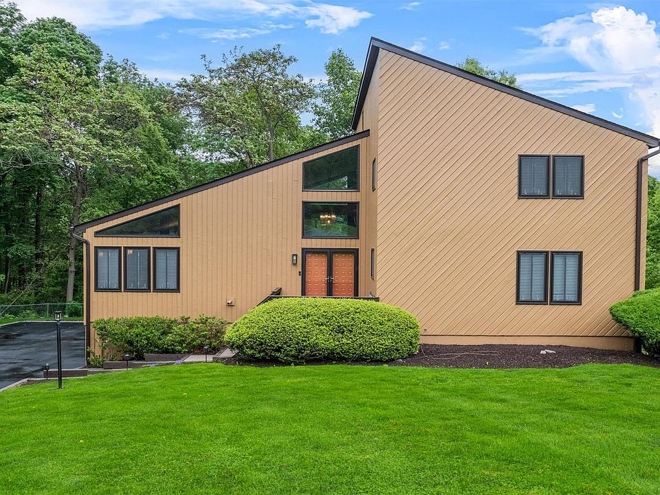 1st image of 30 Apple Hill Drive