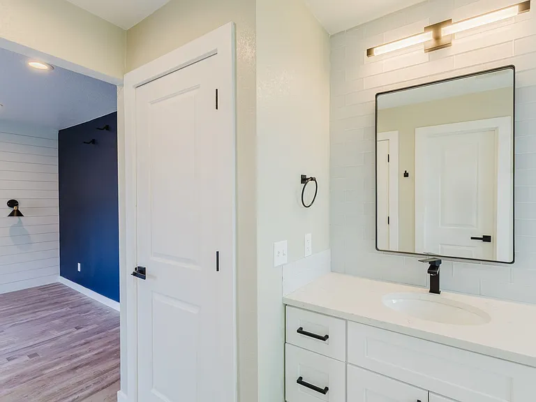 4001 E Cornell Ave — Photo 16