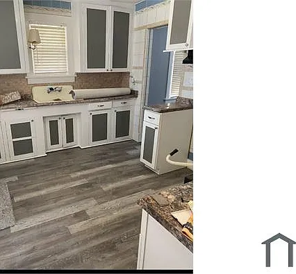 914 Crockett St — Photo 1