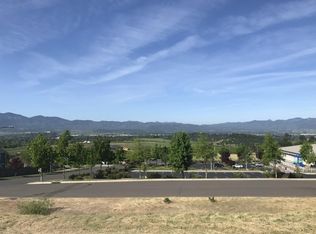 4500 Park Ridge Dr, Medford, OR 97504