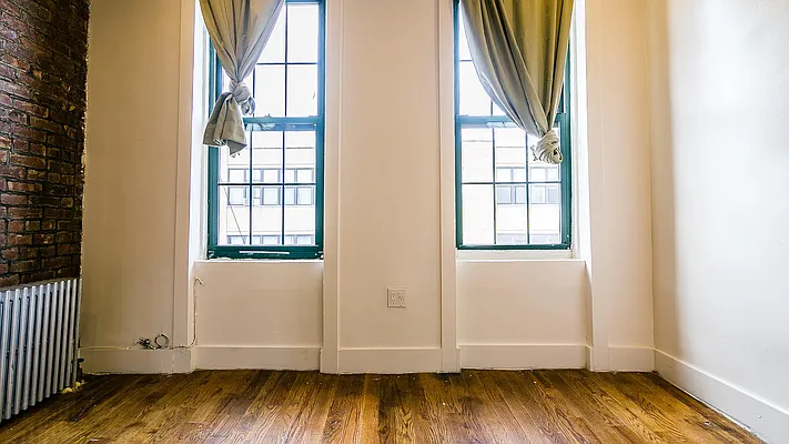 Rented by Nooklyn NYC LLC | media 2