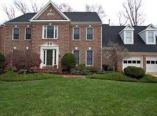 2921 Mother Well Ct, Herndon, VA 20171
