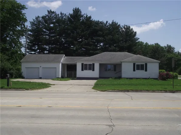 2512 S Banker St, Effingham, IL 62401