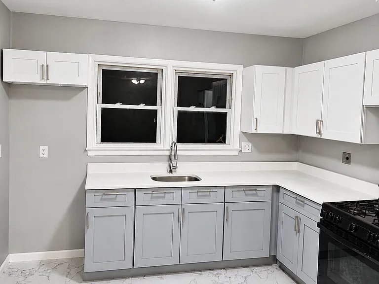158 3rd Ave #2R — Photo 15