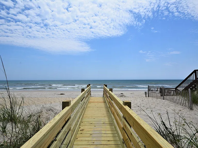 3812 Island Dr — Photo 29
