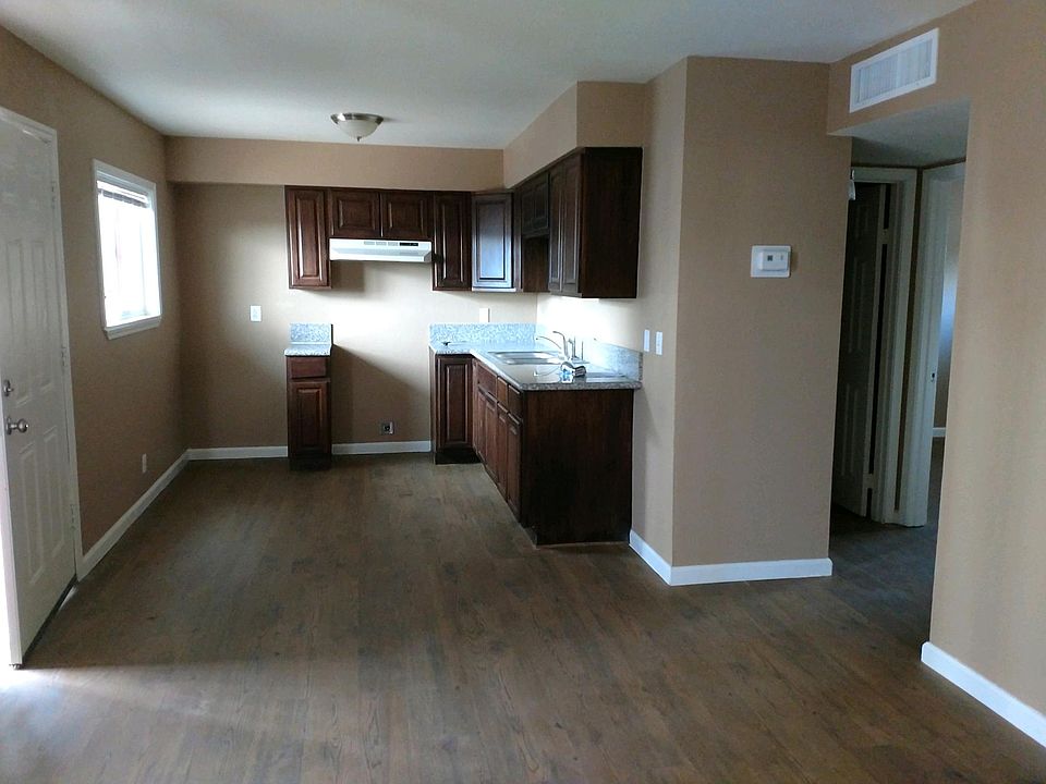 1st image of 3371 Athens St APT 4