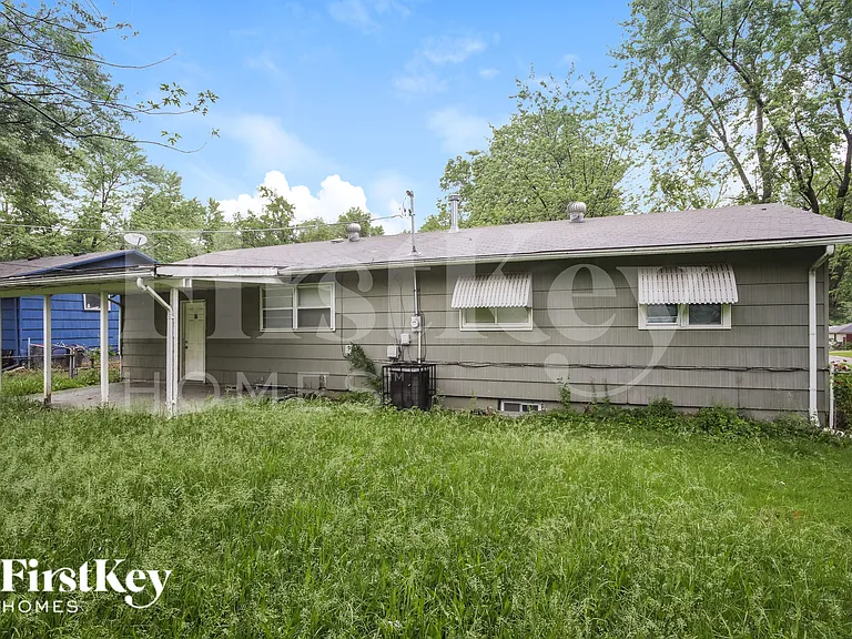 8820 Manchester Ave — Photo 14