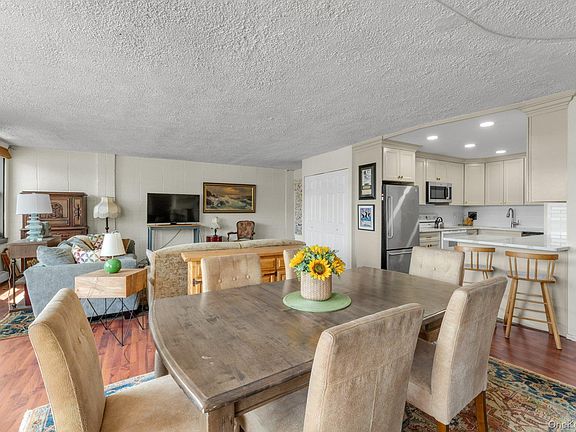 5th image of 9-15 166 Street #3A