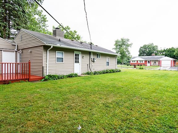 4th image of 356 Indianwood Blvd