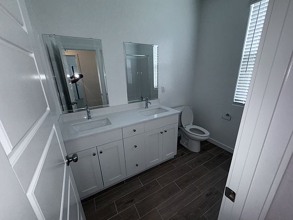 5th image of 1808 Mohave Rd S