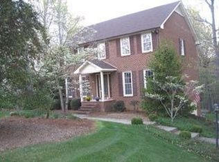 4901 Landaff Dr, Greensboro, NC 27406