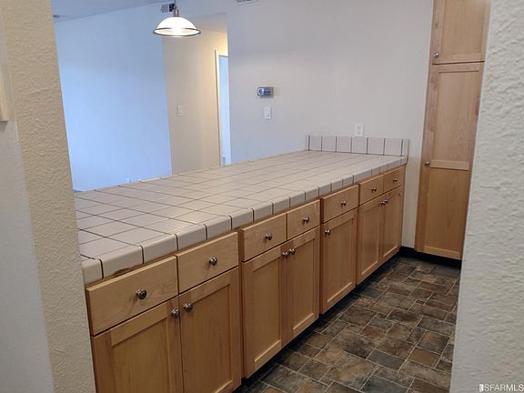 3rd image of 3999 Mission St #102