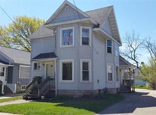327 Saratoga Ave #1, Oshkosh, WI 54901
