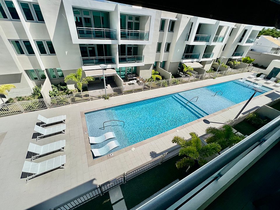 2nd Pool Area, Main Pool