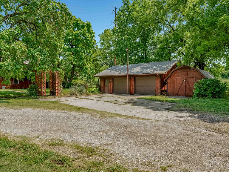40 Deep Creek Rd — Photo 3