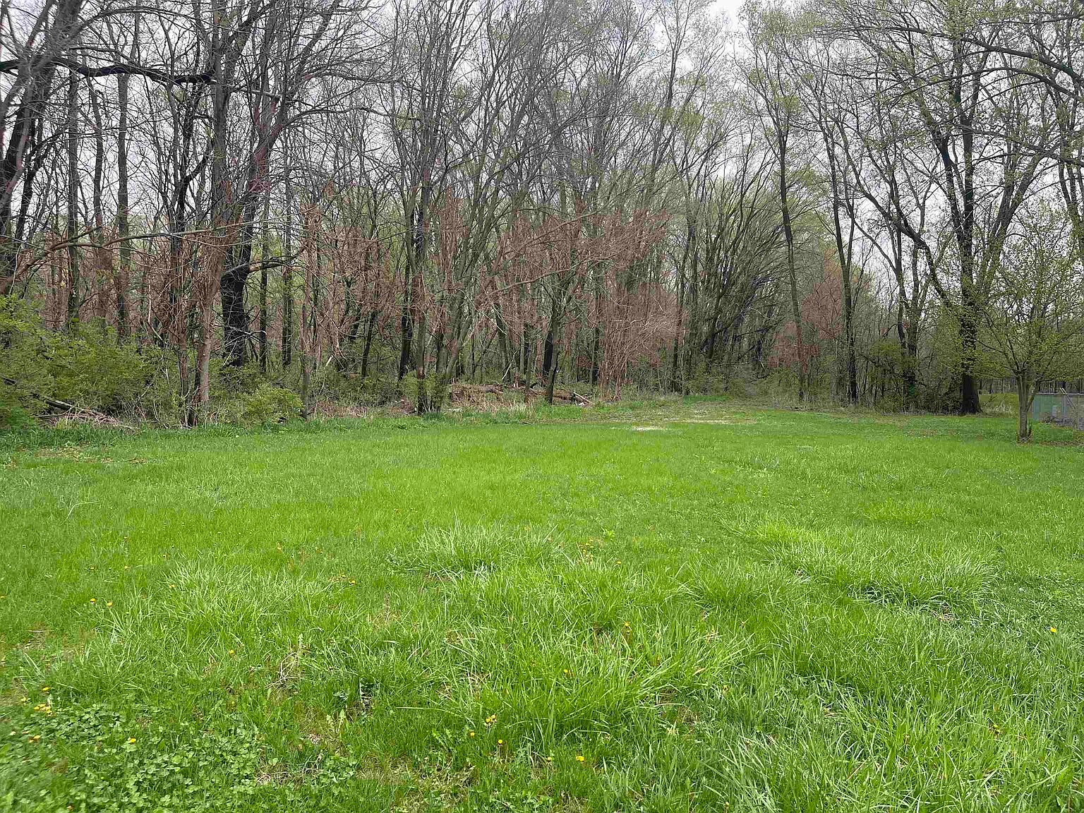 LOT 40 Cloverdale Ave