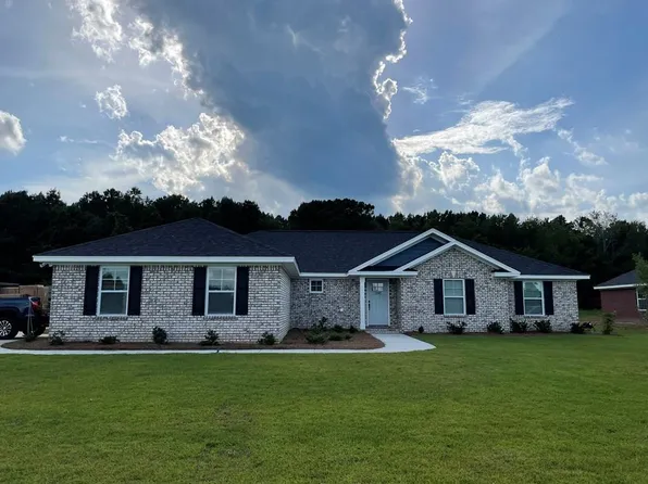 1290 Freeport Dr, Sumter, SC 29154