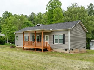 1278 Union Hill Rd, Hendersonville, NC 28792