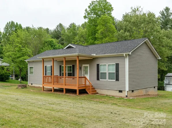 1278 Union Hill Rd, Hendersonville, NC 28792