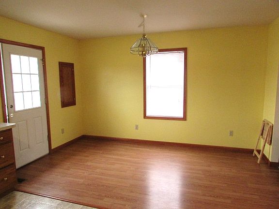 2nd image of 25487 Shoremain Dr