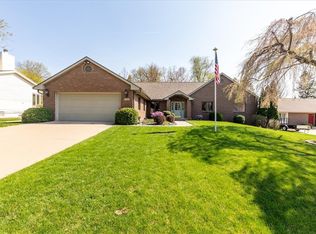 9604 Dewey Gibbs Rd, Urbandale, IA 50322