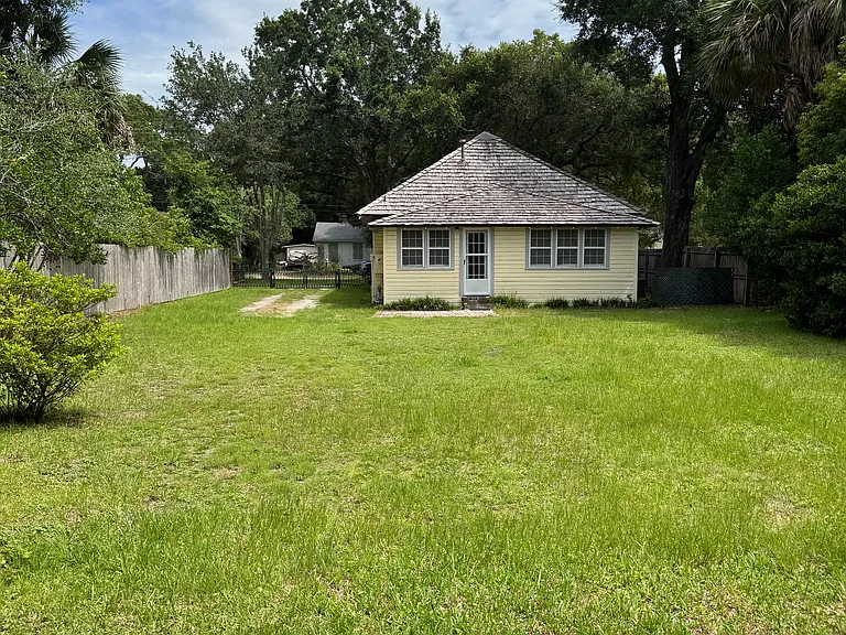1619 E Mallory St — Photo 4
