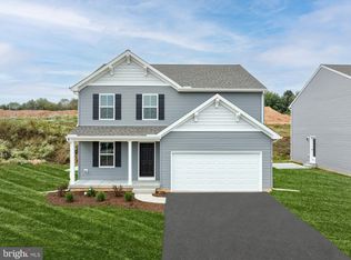 307 Boxwood Dr, Windsor, PA 17366