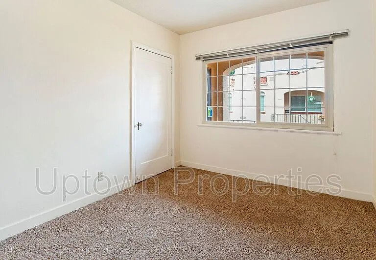 1322 NE 68th Ave — Photo 15