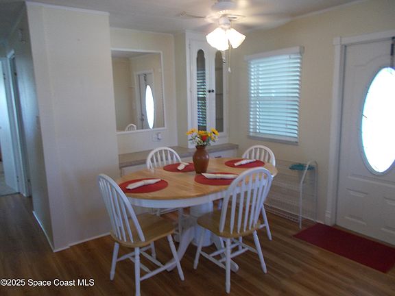 5th image of 1142 Wren Cir