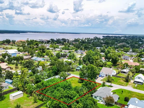 408 Michigan Ave, Lynn Haven, FL 32444