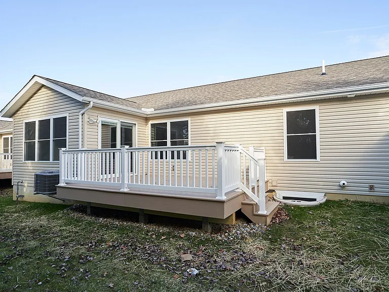 5048 Catawba Place Ln — Photo 2