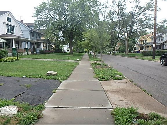 5th image of 3255 E 121st St
