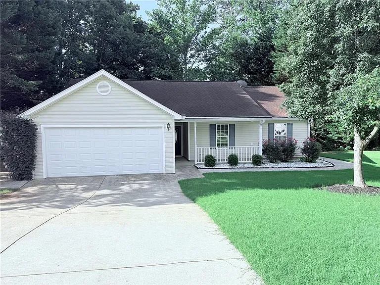 324 Amelia Garden Way — Photo 1