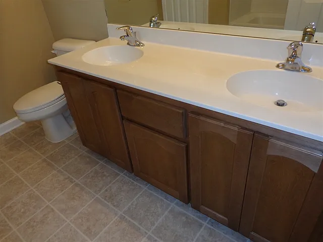 207 Chapel Lake S — Photo 10