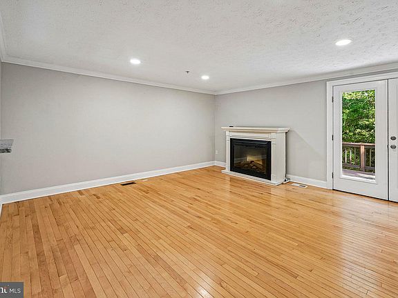 5th image of 1214 Seminole Dr