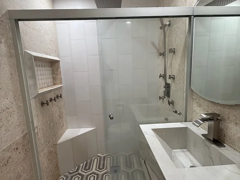 beautiful 2nd bathroom