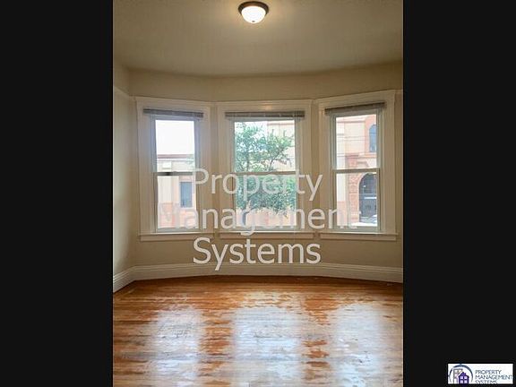 5th image of 3362 16th St #3362