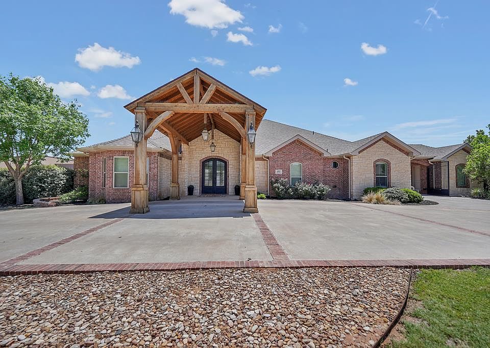 1st image of 6507 Saddle Horn Ln