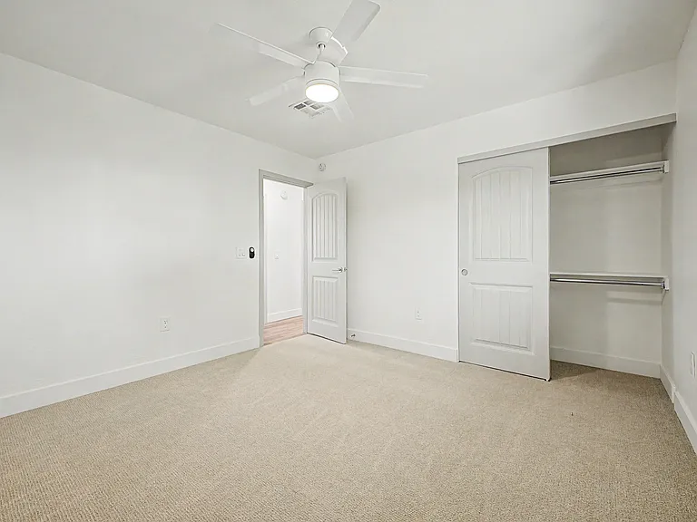 8129 E Oak St — Photo 19