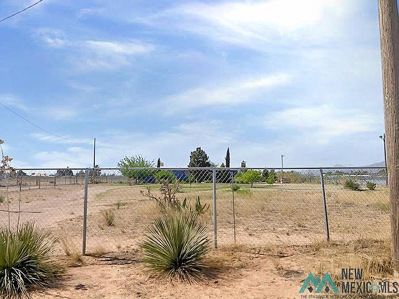 2nd image of 637 Paseo Real Dr