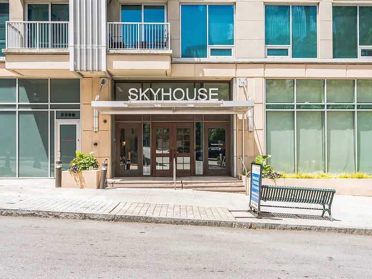 SkyHouse Buckhead — Photo 9