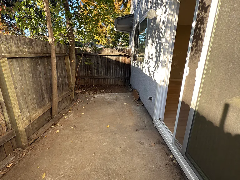 4726 Greenholme Dr #2 — Photo 8