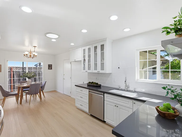 5254 Dellwood Way — Photo 34