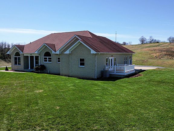 3rd image of 284 Cadillac Dr