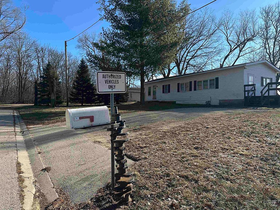 2nd image of 331 E South Park Dr