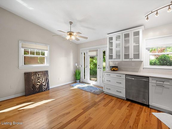 5th image of 2808 Englewood Ave