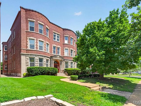 2nd image of 4317 Lindell Blvd APT D